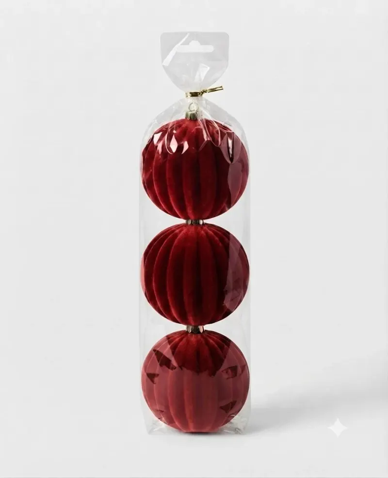Set 3 Globuri Catifea Burgundy cu Decor 8 cm