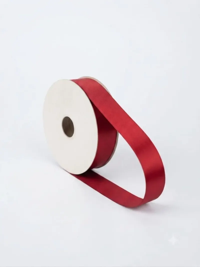 Ribon Rosu Ghirlanda in Display 6,3 cm x 2,7 M